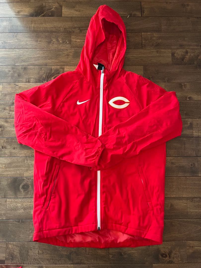 み*ん様 NIKE ウィンドブレーカー上下セット　中央大学