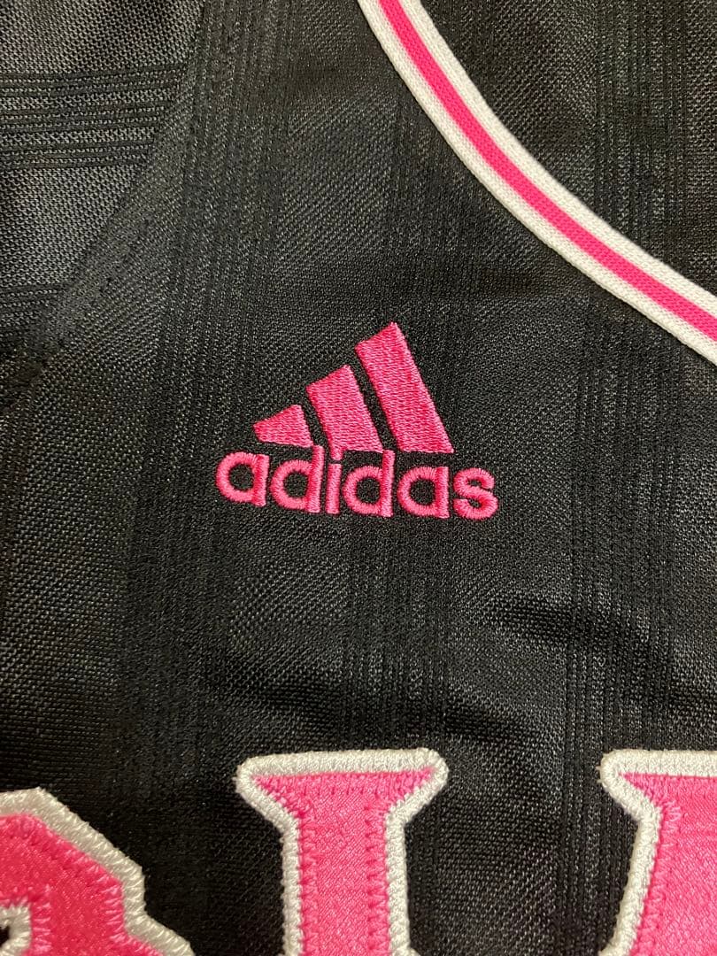 小笠原道大　読売ジャイアンツ　読売巨人軍　ピンク　ユニフォーム　侍ジャパン