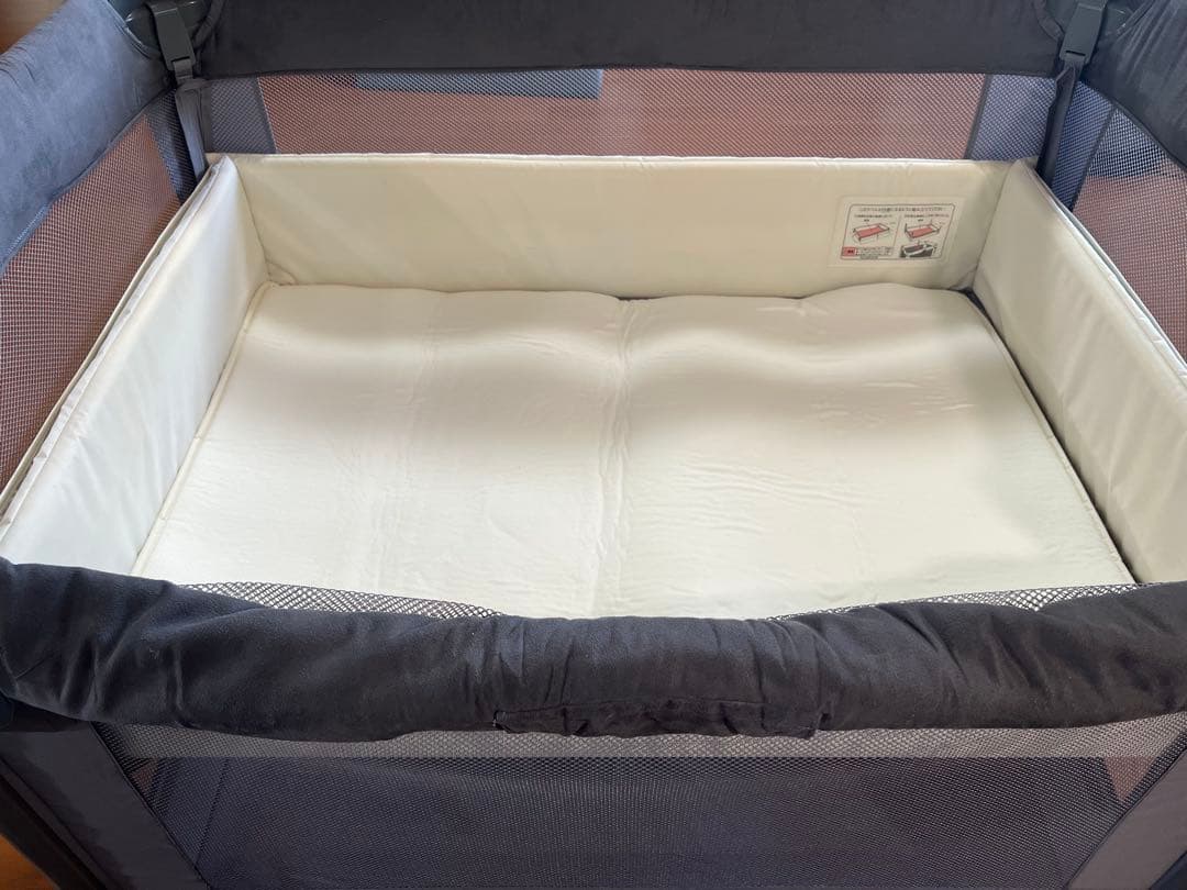 ココネルエアープラス アップリカ ベビーベッド 匿名発送 送料無料