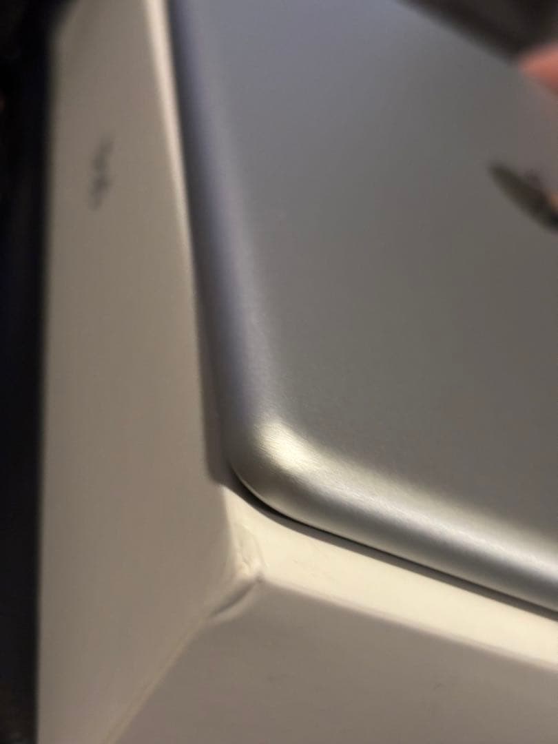 Apple ipad第9世代64GBシルバーWi-Fiモデルバッテリー状態96%