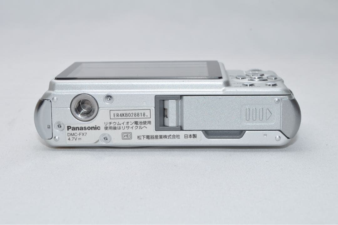 ☆美品☆ Panasonic パナソニック DMC-FX7 デジタル カメラ