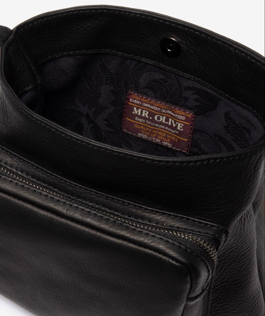 MR.OLIVE ショルダーバッグ