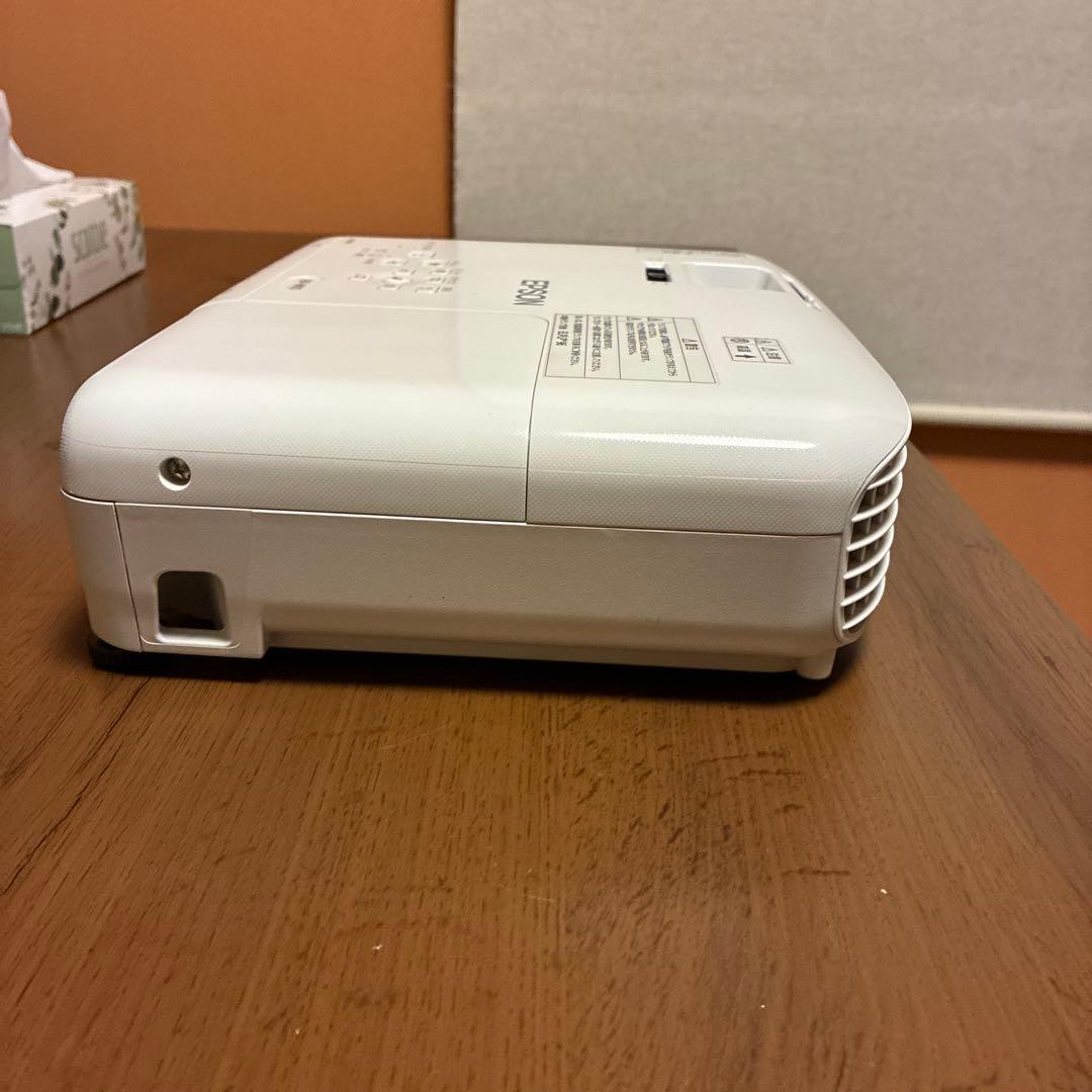 【ぴのこ】EPSON EB-W05プロジェクター・HDMIケーブル5m