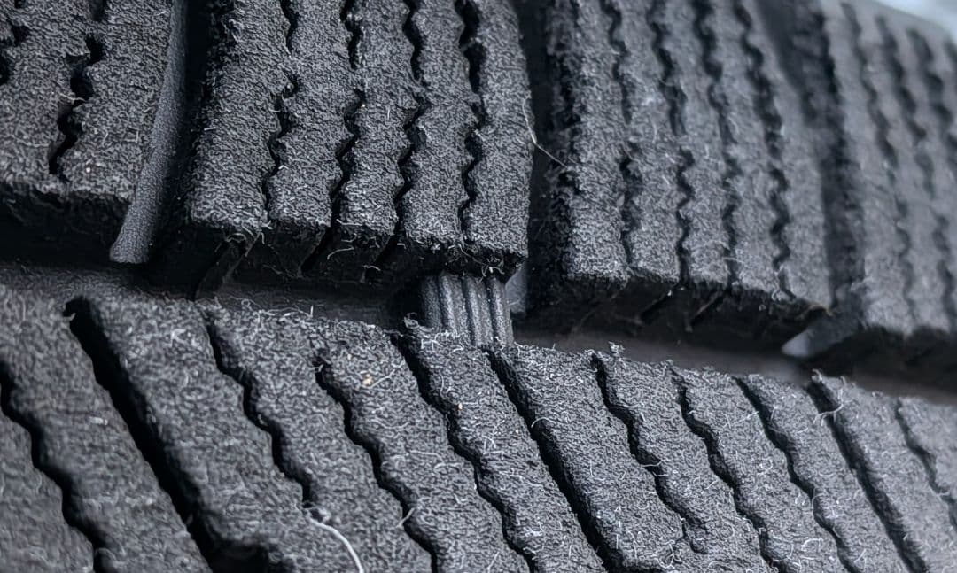 スタッドレスタイヤVRX3＆外品アルミ185/65R15 プリウス30にて使用。