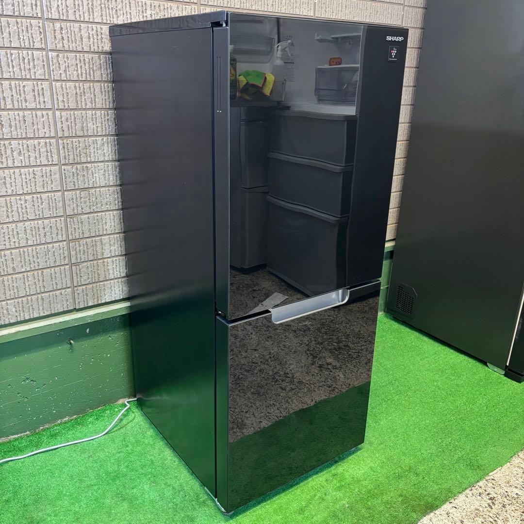 2021年製 152L 冷蔵庫 おしゃれガラス SHARP【地域限定配送無料】