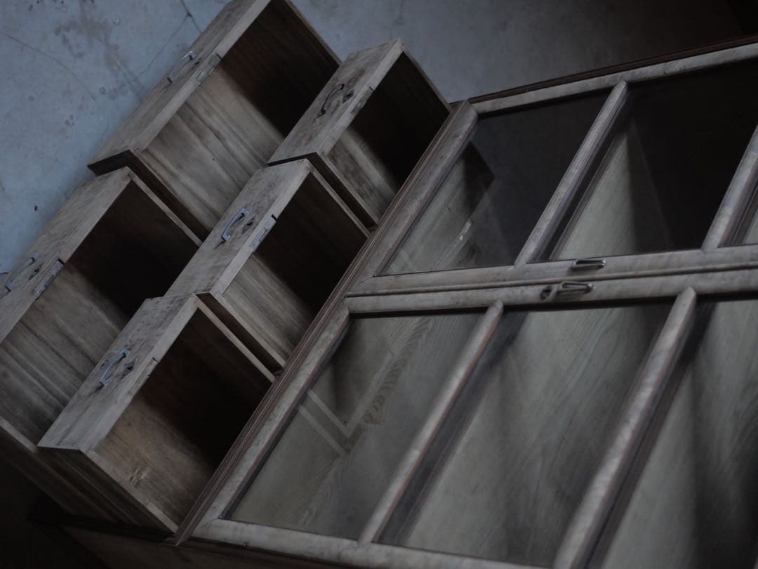 食器棚　収納棚　棚　本棚　木箱　収納　古家具　古道具　アンティーク　昭和レトロ