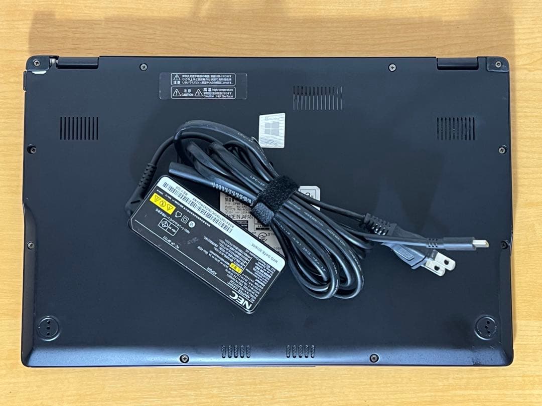 Fujitsu Lifebook U9311/F i7第11世代16GBメモリ