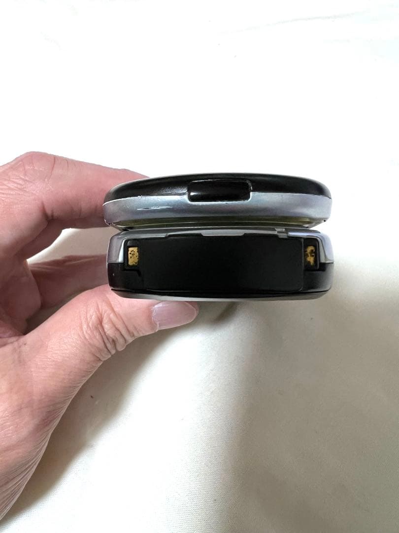 FF7着メロ多数　P506iC アプリ内蔵（パワプロ/パックマンなど）