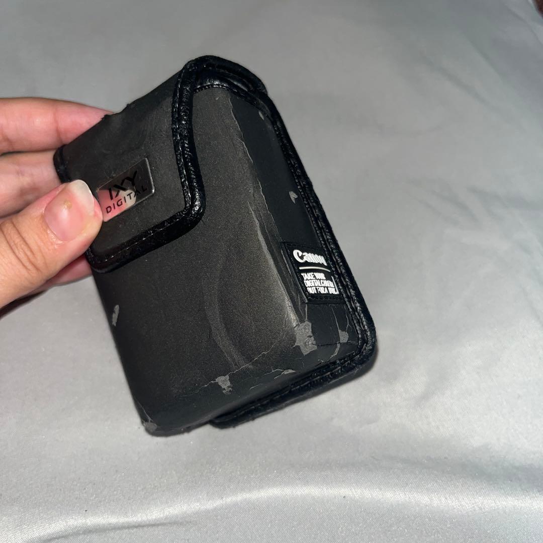 Canon IXY DIGITAL 5.0メガピクセル カメラ ケース付き