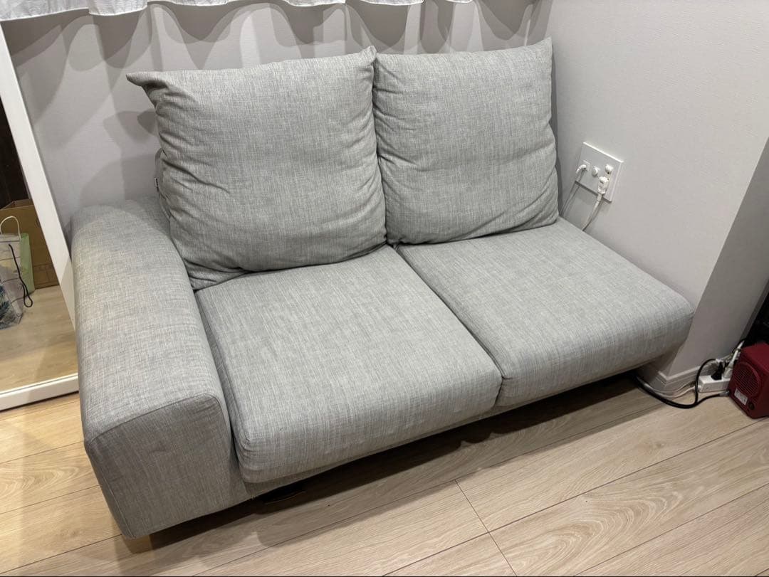 [南波]グレー 2人掛けソファ モダンデザイン