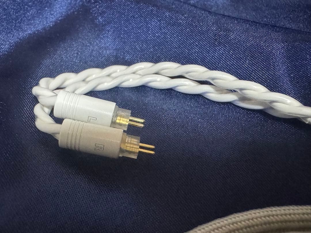 DK3001 BD 2ピン 美品