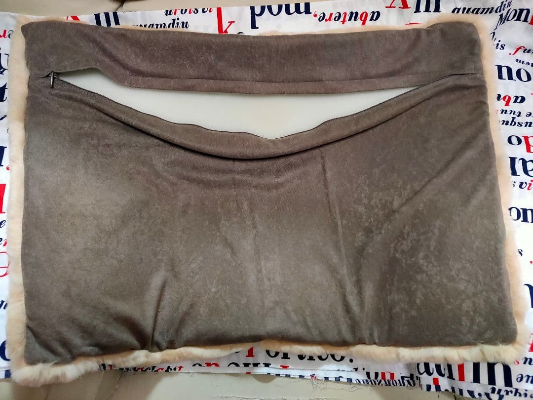 レッキスラビット枕カバー　アイボリー