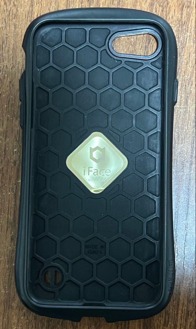 Apple iPhone SE ミッドナイト(ブラック)本体