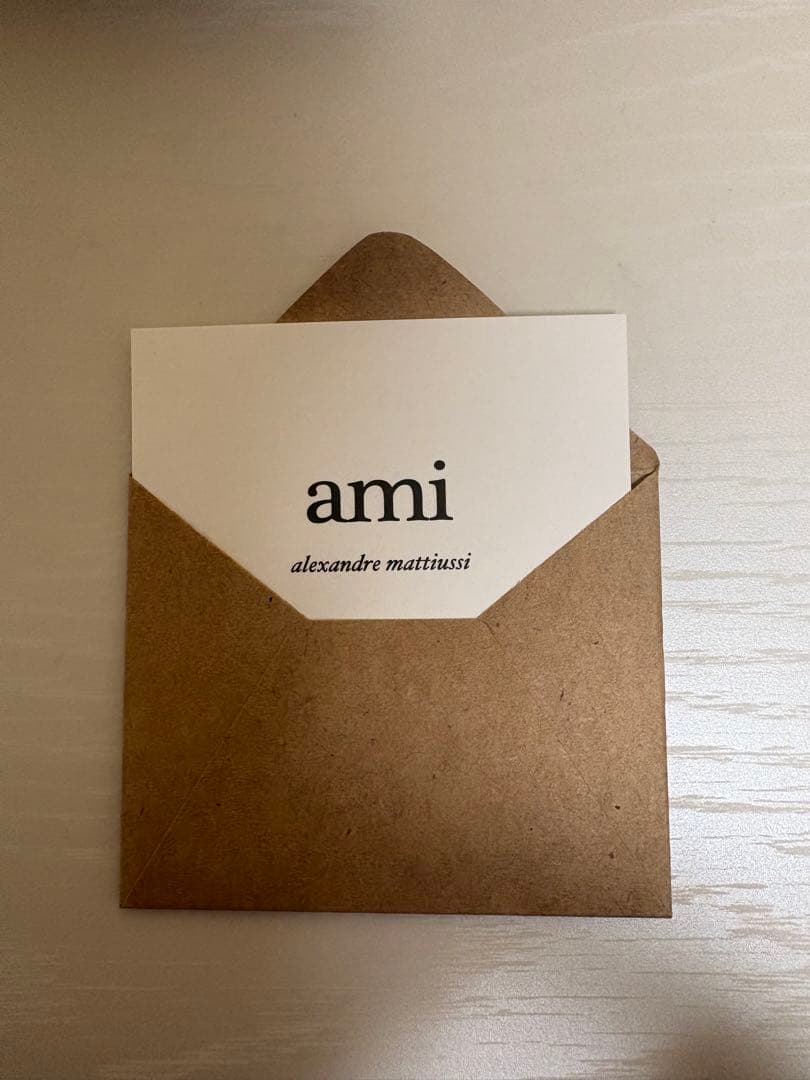 K*n様 【美品】Ami Paris ピアス　ホワイト