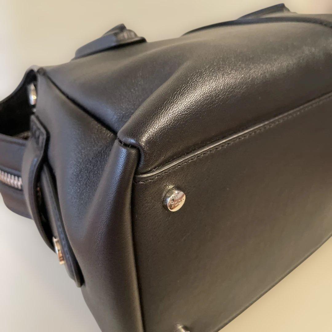 【極美品】トッズ　Dスタイリング バック　スモール 2way