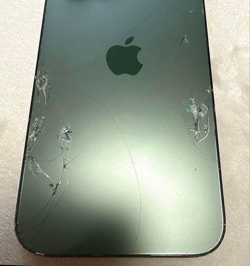 iPhone 13 Pro Max ジャンク品《電源入らない本体SIMフリー》
