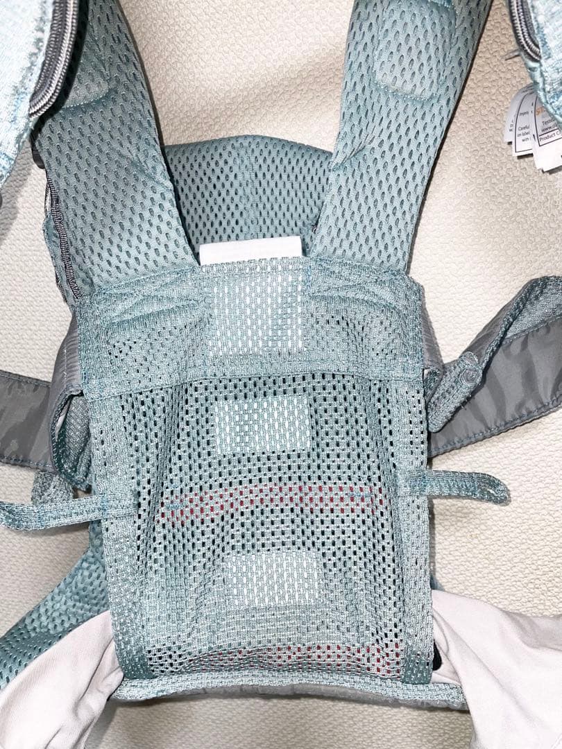 とも！最終値下ほぼ未使用★極美品★ベビービョルン 抱っこ紐 ワンカイエア