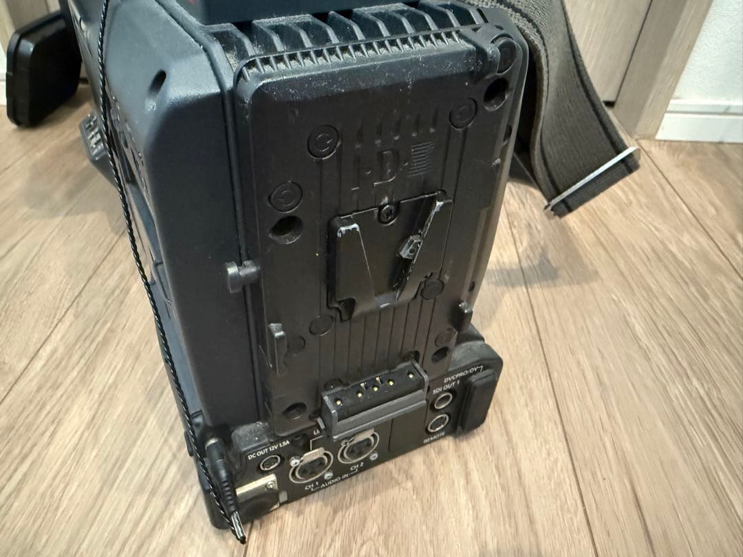 D*a様 Panasonic HPX305 RAMSA受信機付＋バッグ＋三脚プレ