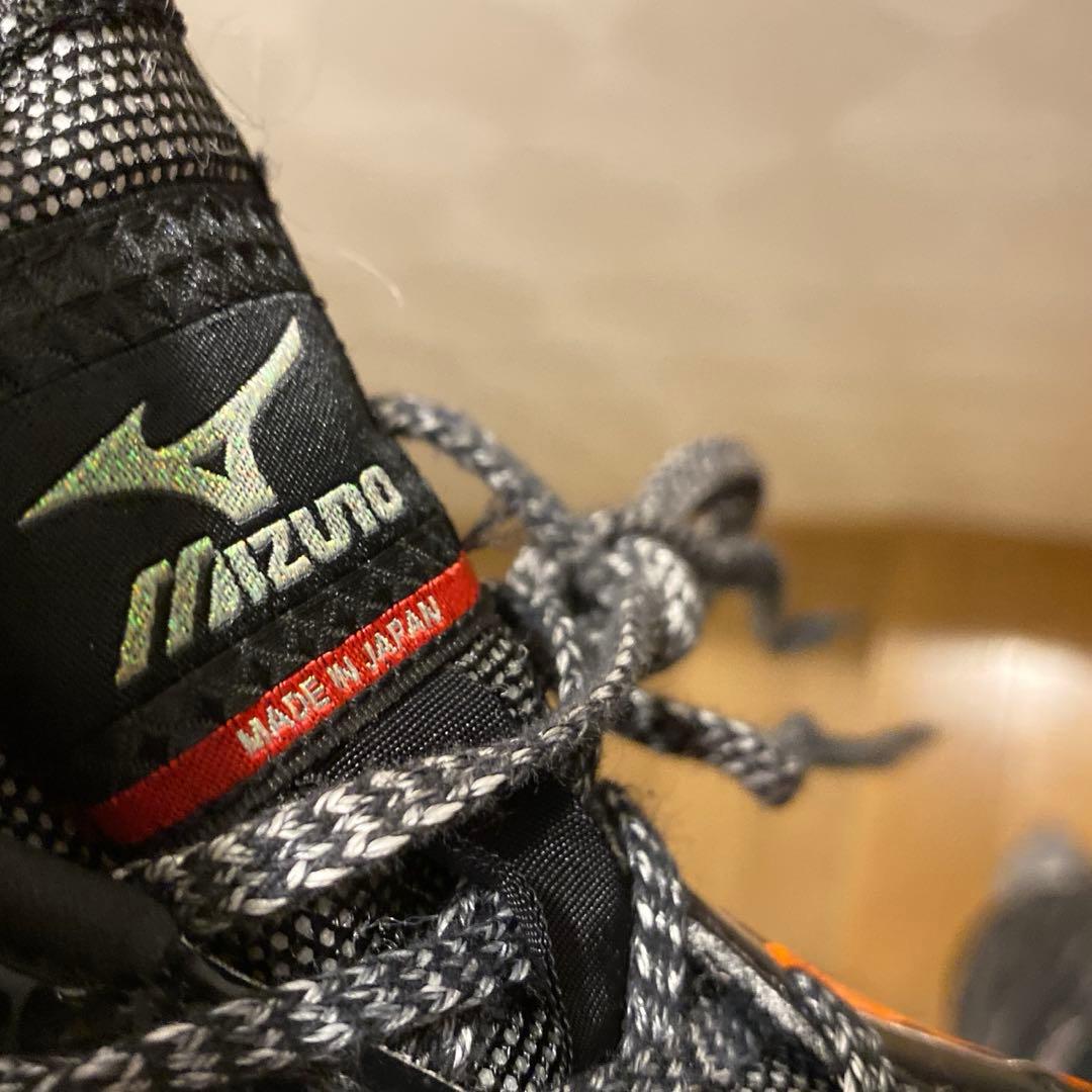 【未使用品】Mizuno クロノオニキス 27.0 ブラック/オレンジ