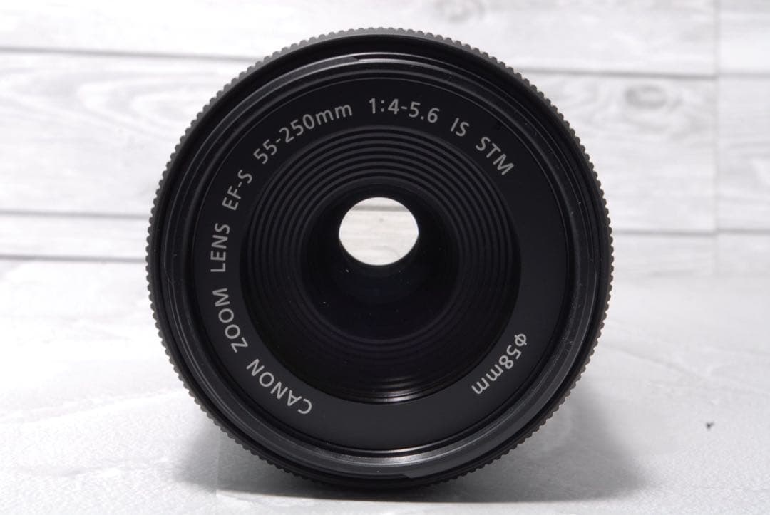 Canon EF-S 55-250mm IS STM 望遠レンズ 手振れ補正❤️