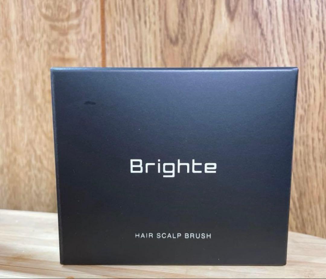 お値下げ【美品】　Brighte 美顔器 ブラック(化粧水、ケンザン付き)