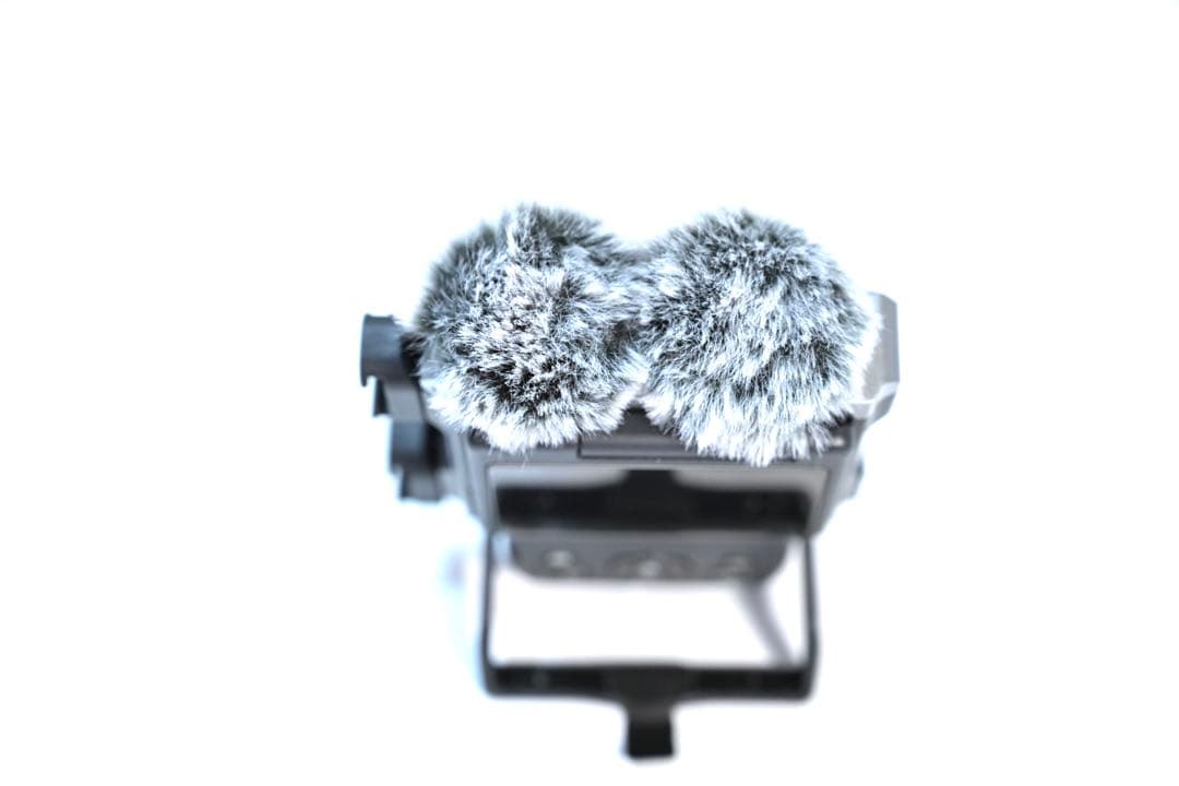 PowerShot V10 コンパクトカメラ，SmallRigケース付き