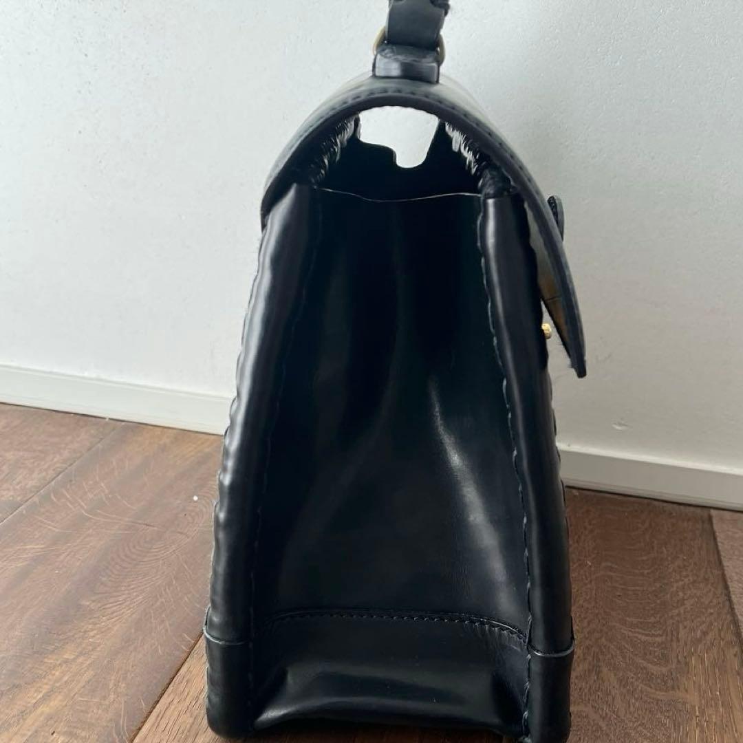 エバゴス　eb.a.gos かっちりバッグ（カーフケリー）