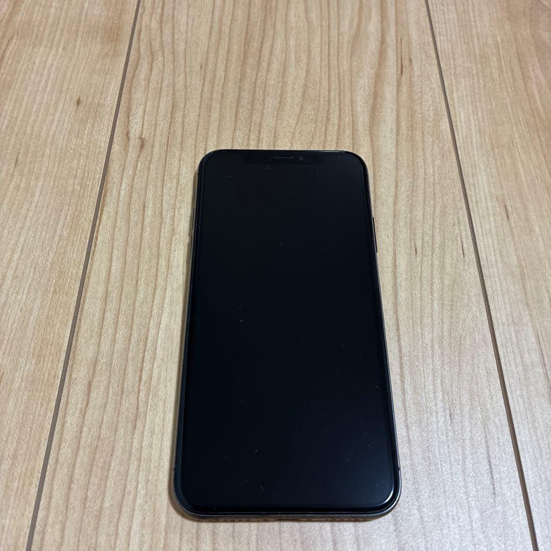 Apple iPhone X 64GB スペースブラック
