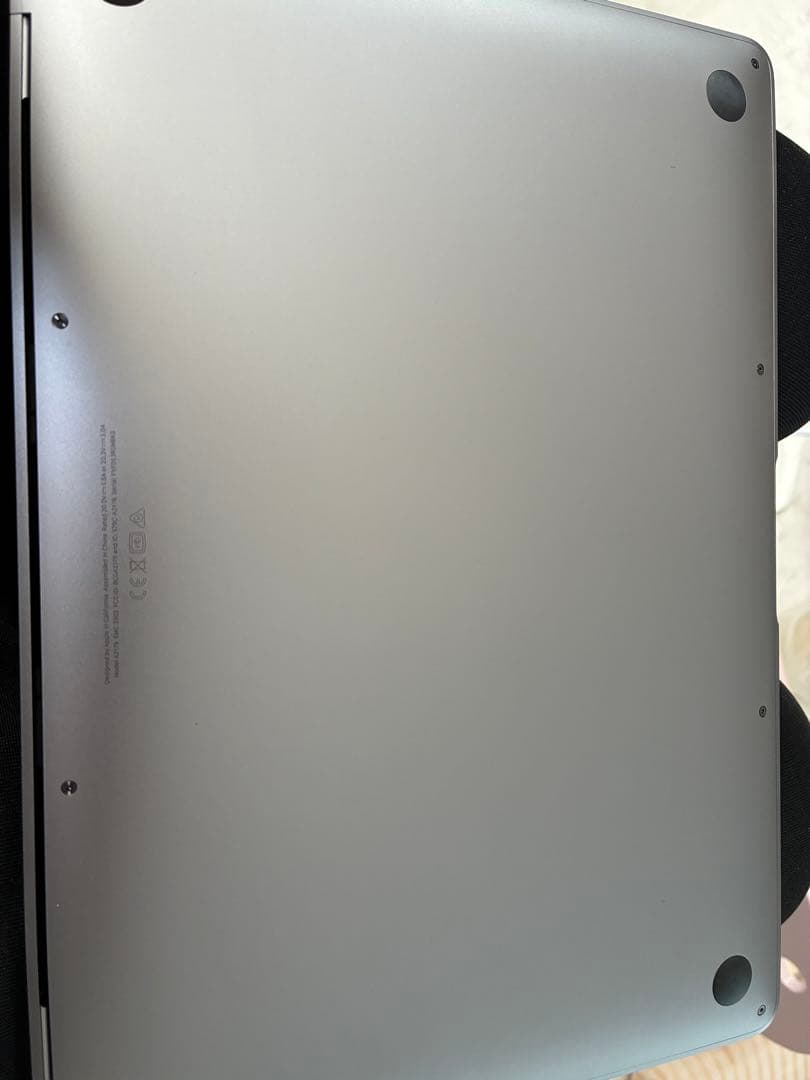 極美品　MacBook Air 13インチ 2020年 Intelモデル