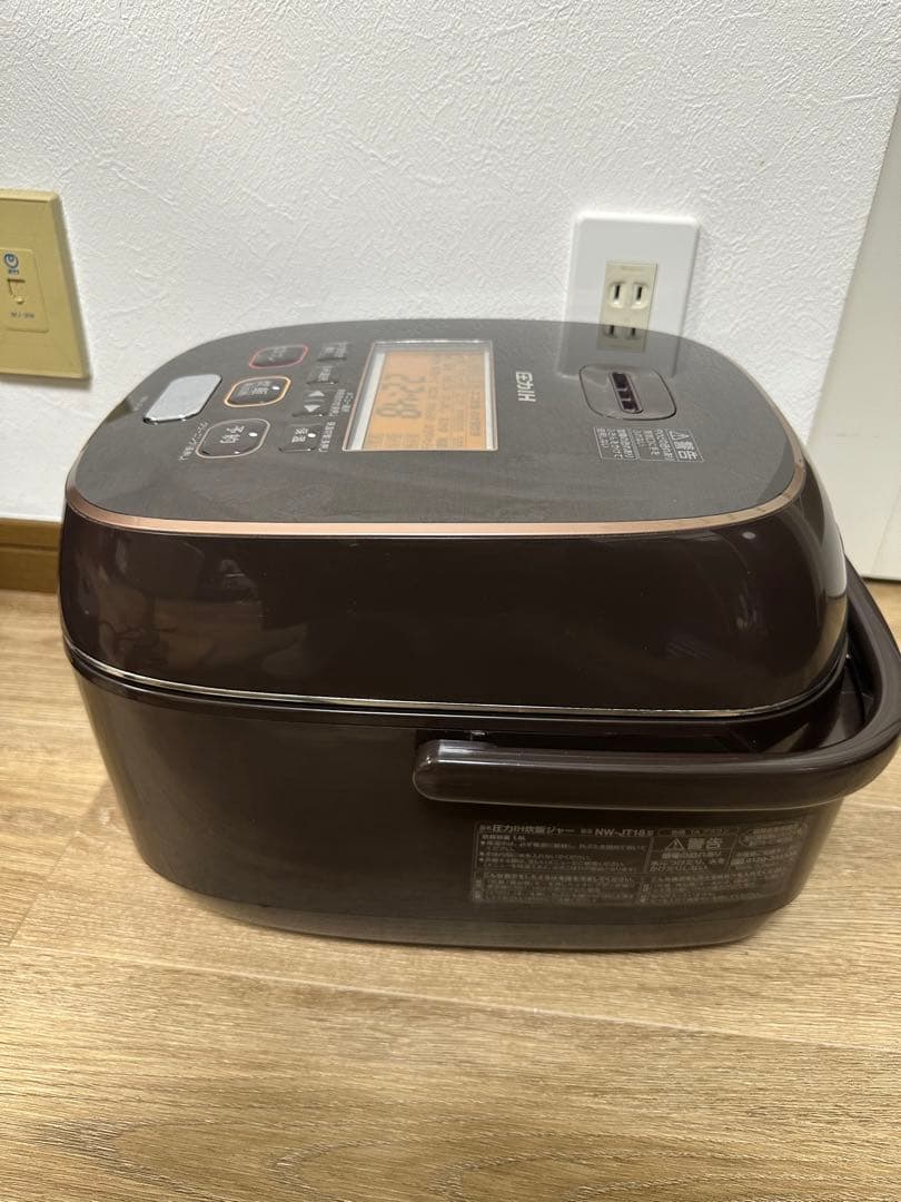 象印 圧力HI炊飯ジャー 極め炊き NW-JT18 2018年製