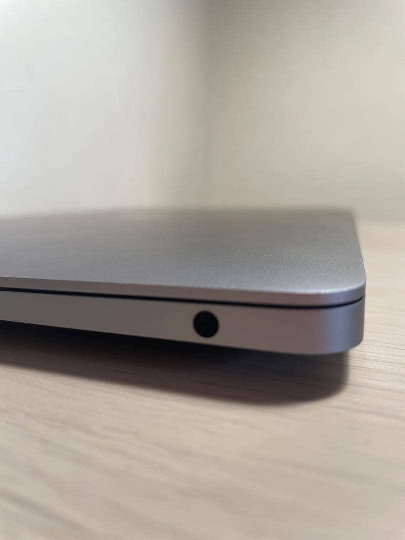 Apple MacBook Air 13インチ スペースグレー