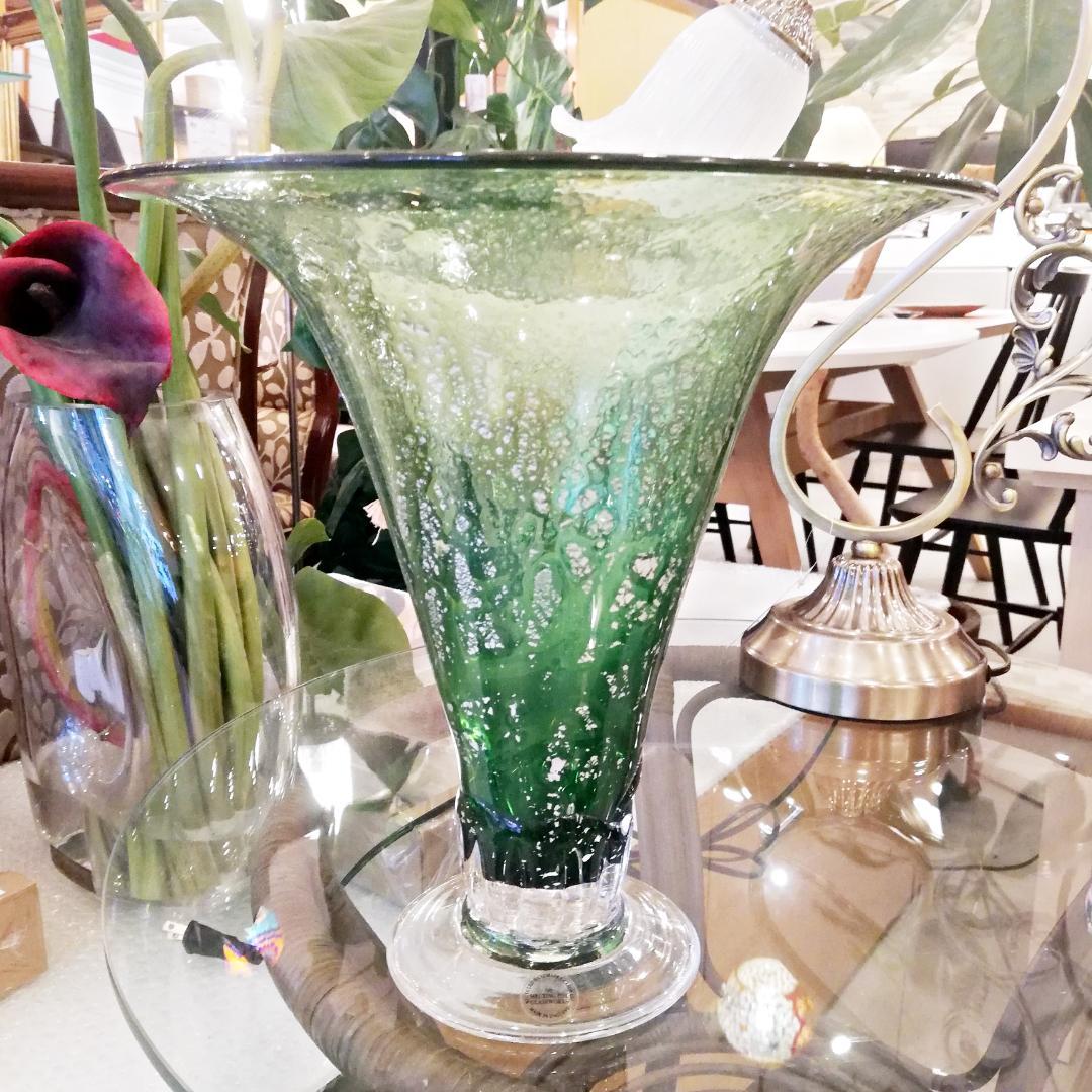 ◇OUTLET　イギリスアンティーク　フラワーベース　ガラス製