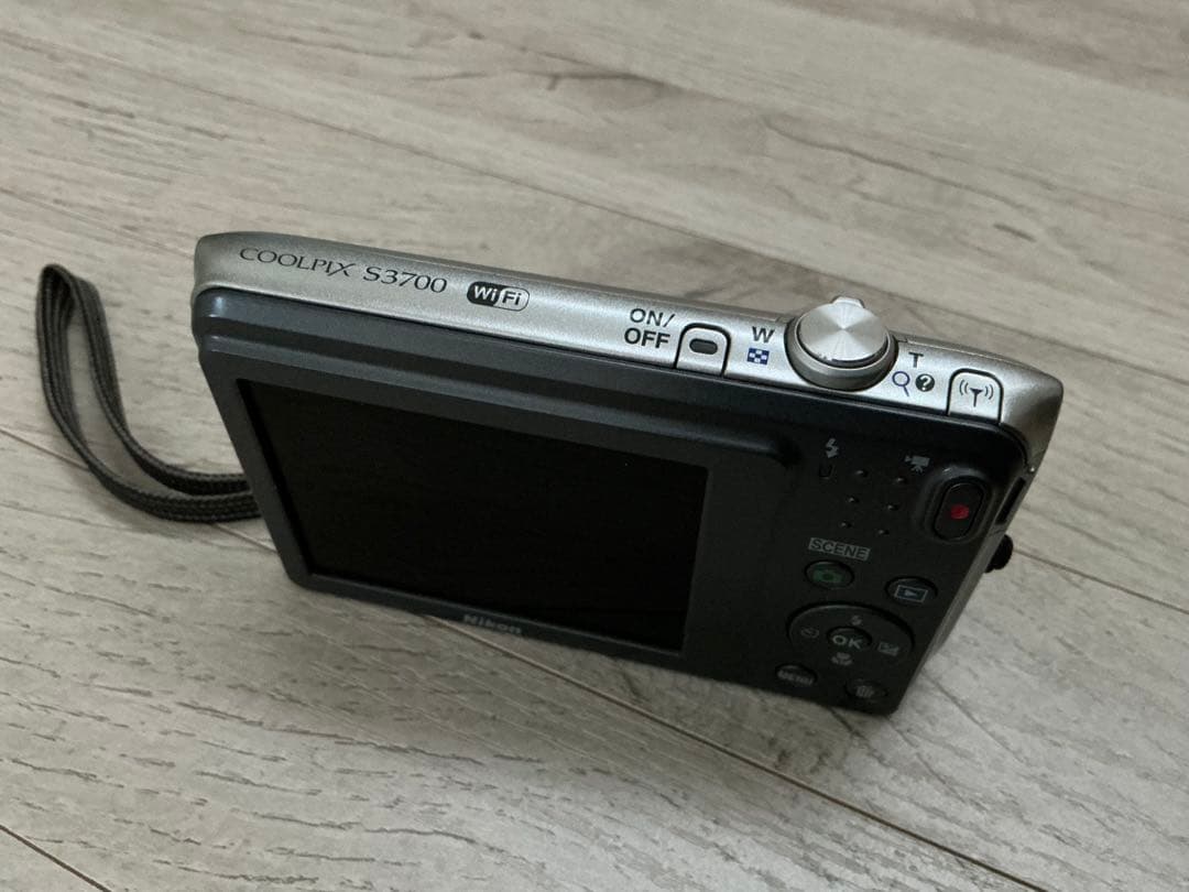 Nikon COOLPIX S3700 シルバー