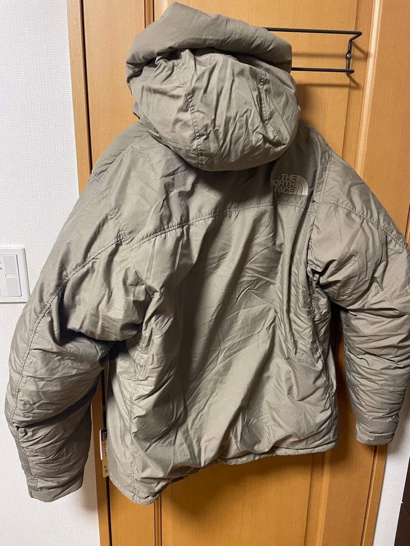 THE NORTH FACE フード付きダウンジャケット