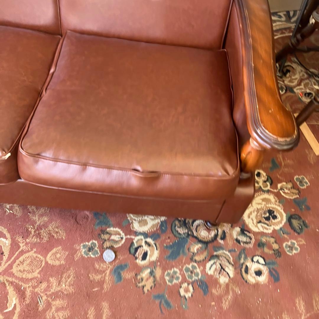 昭和レトロ オールドカリモク 古家具 三人掛けレザーソファー アームチェア 装飾
