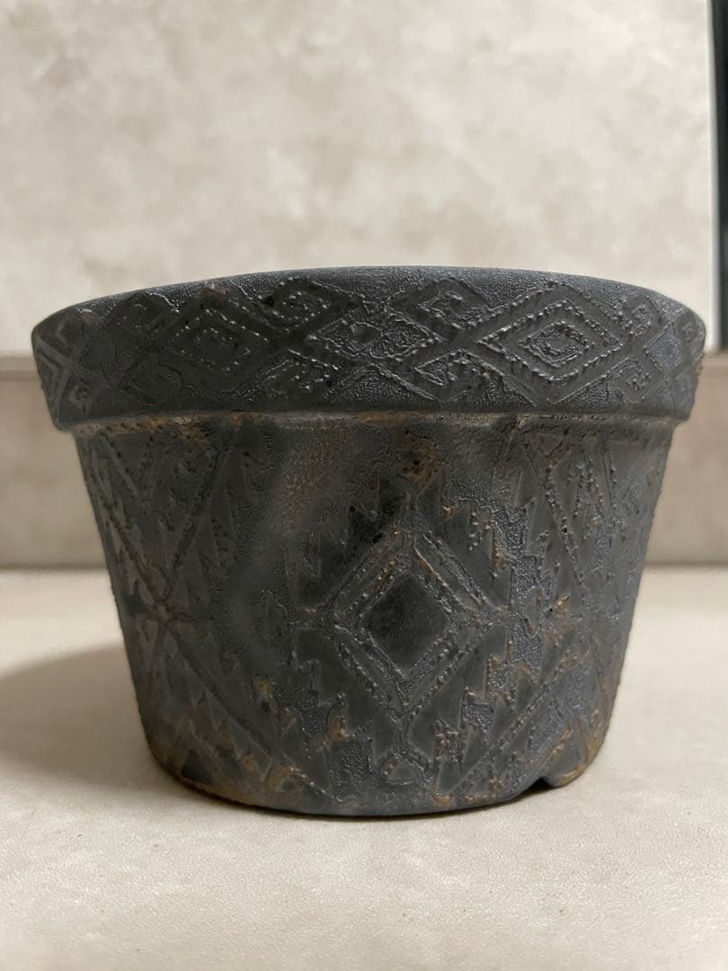 アダチマリ　ドクロ植木鉢