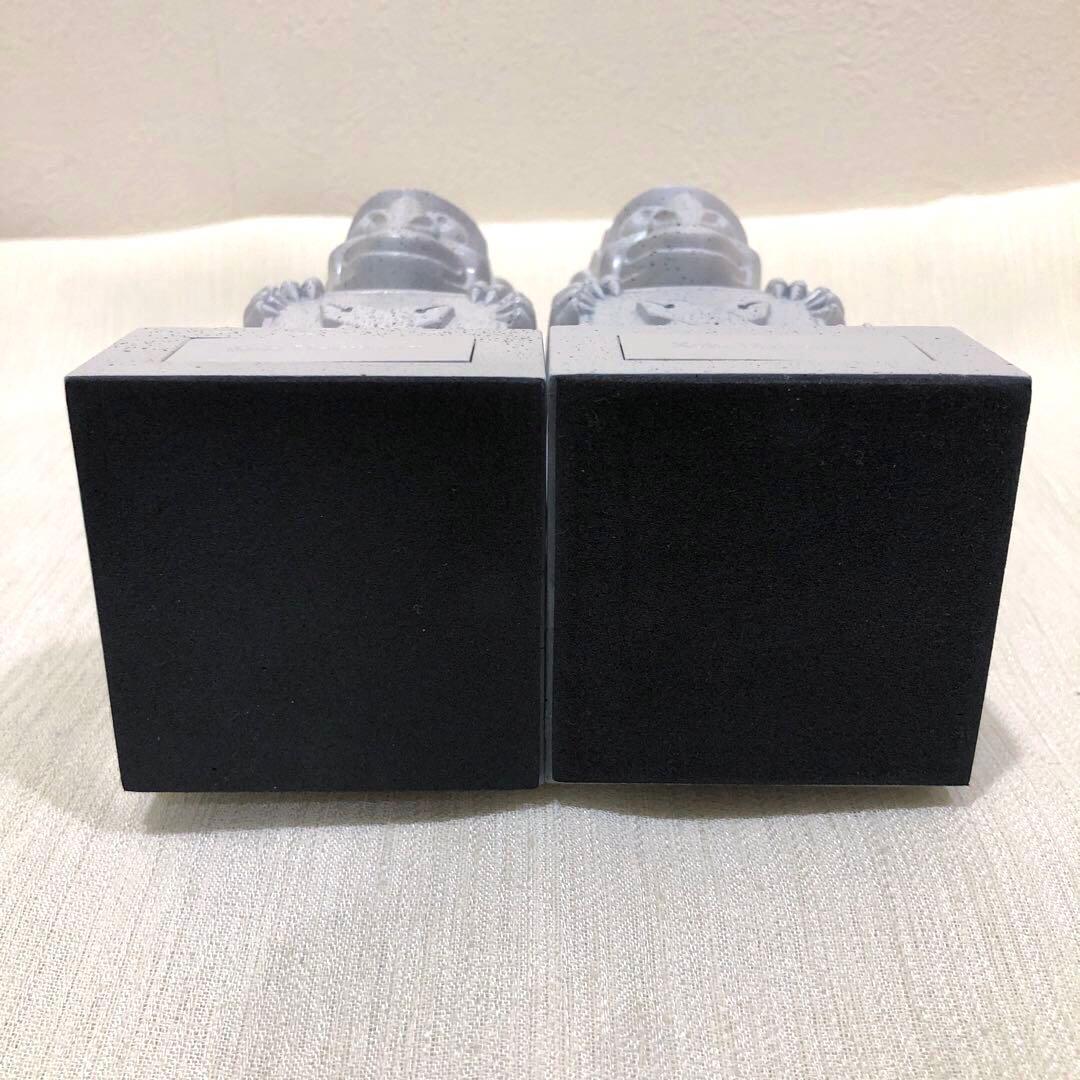 Keio University 慶應義塾大学 ユニコンブックエンド