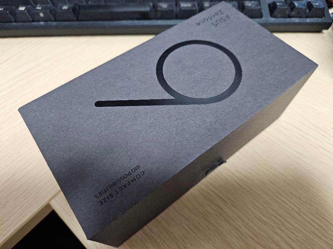 ASUS Zenfone 9 ブラック 本体