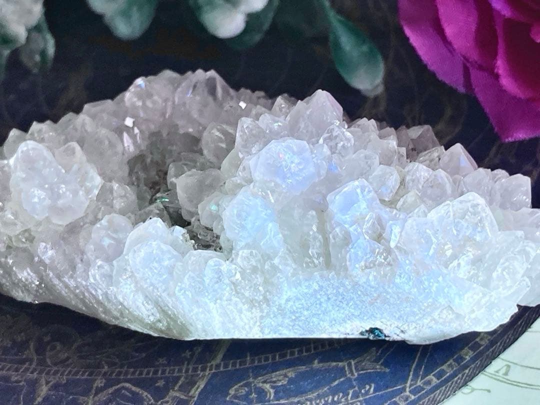 インド産　アナンダライト　水晶　クリスタル　レインボークォーツ　原石　クラスター