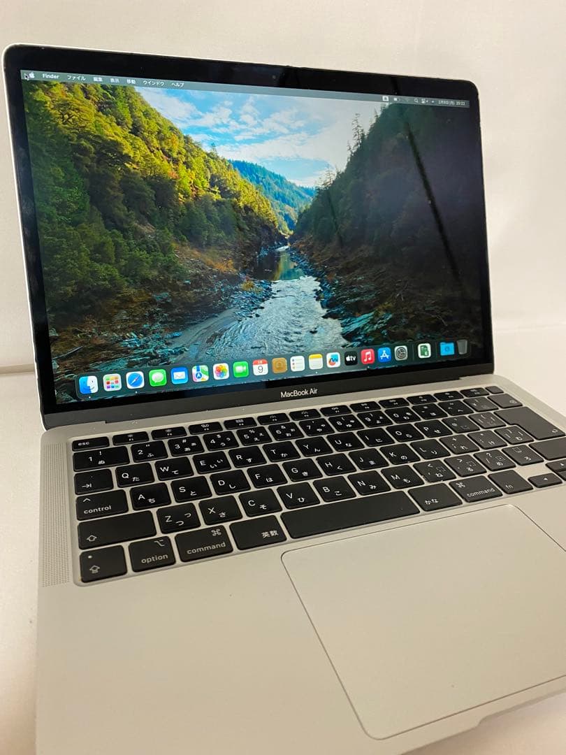 Apple MacBook Air(2020)13インチ シルバー 本体