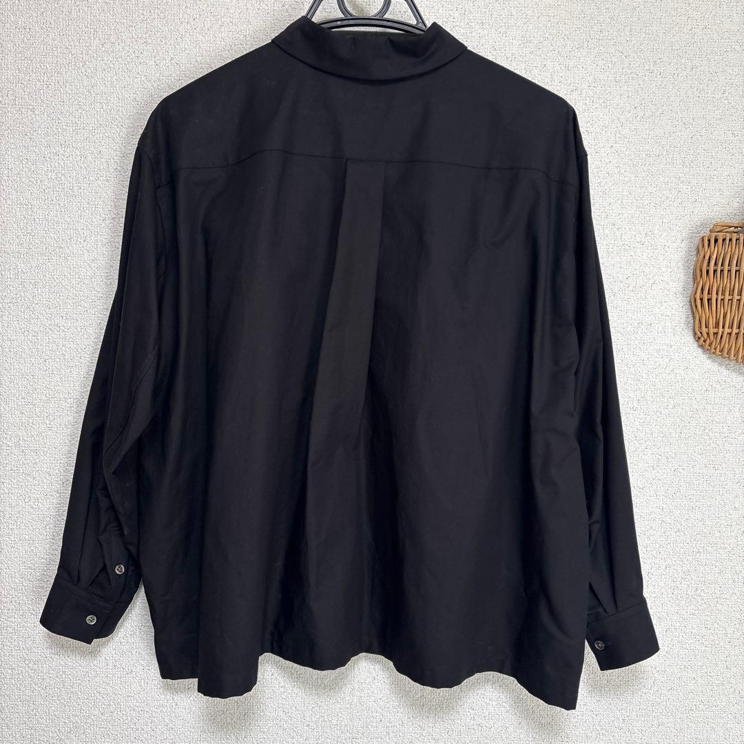 新品　ミナペルホネン ブラック ボタン付きシャツ