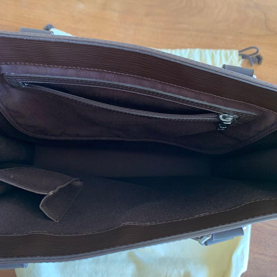 LOUIS VUITTON エピレザー トートバッグ