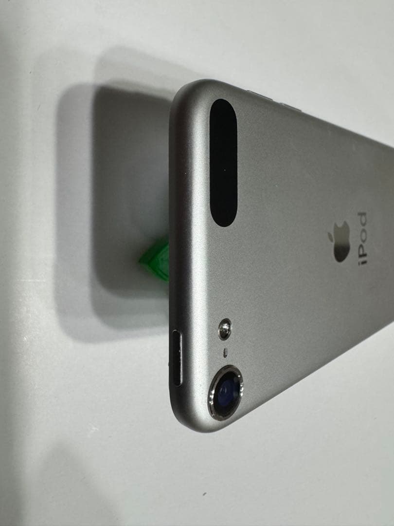 【美品】Apple iPod touch(第6世代) 128GB シルバー