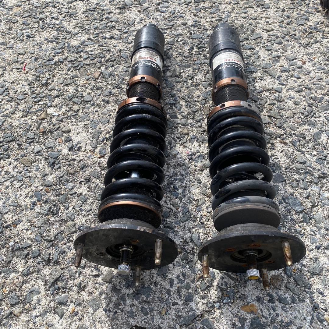  E60 5serieスプリング付きショックアブソーバー 4本セット