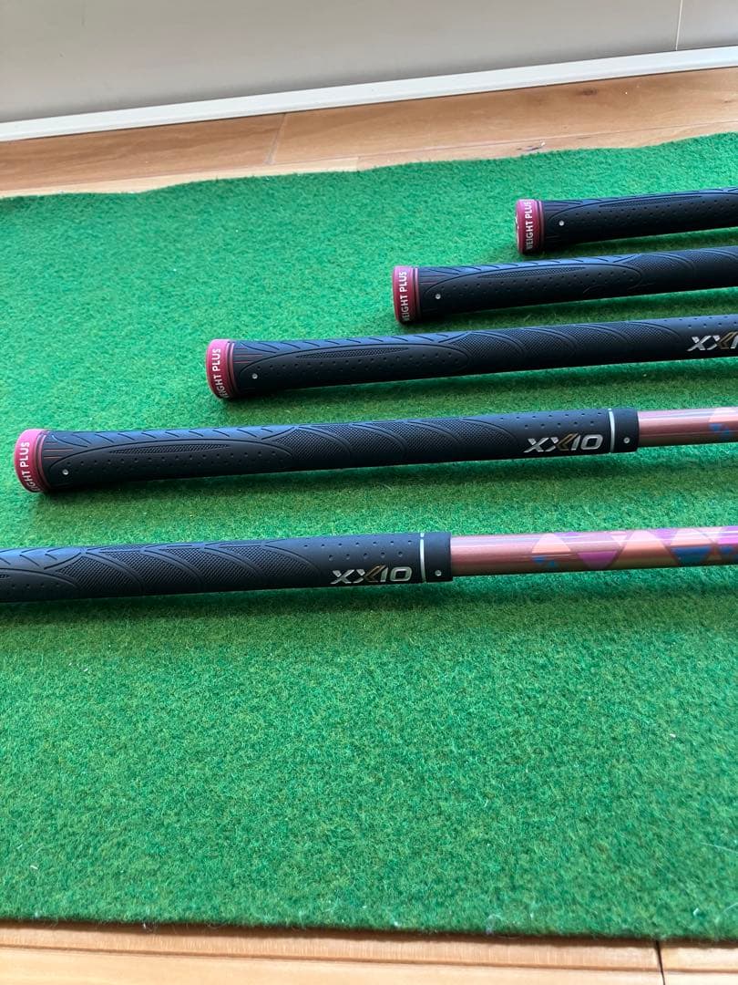 ゼクシオ11 ドライバーアイアンセット レディース1W 7-9 P S