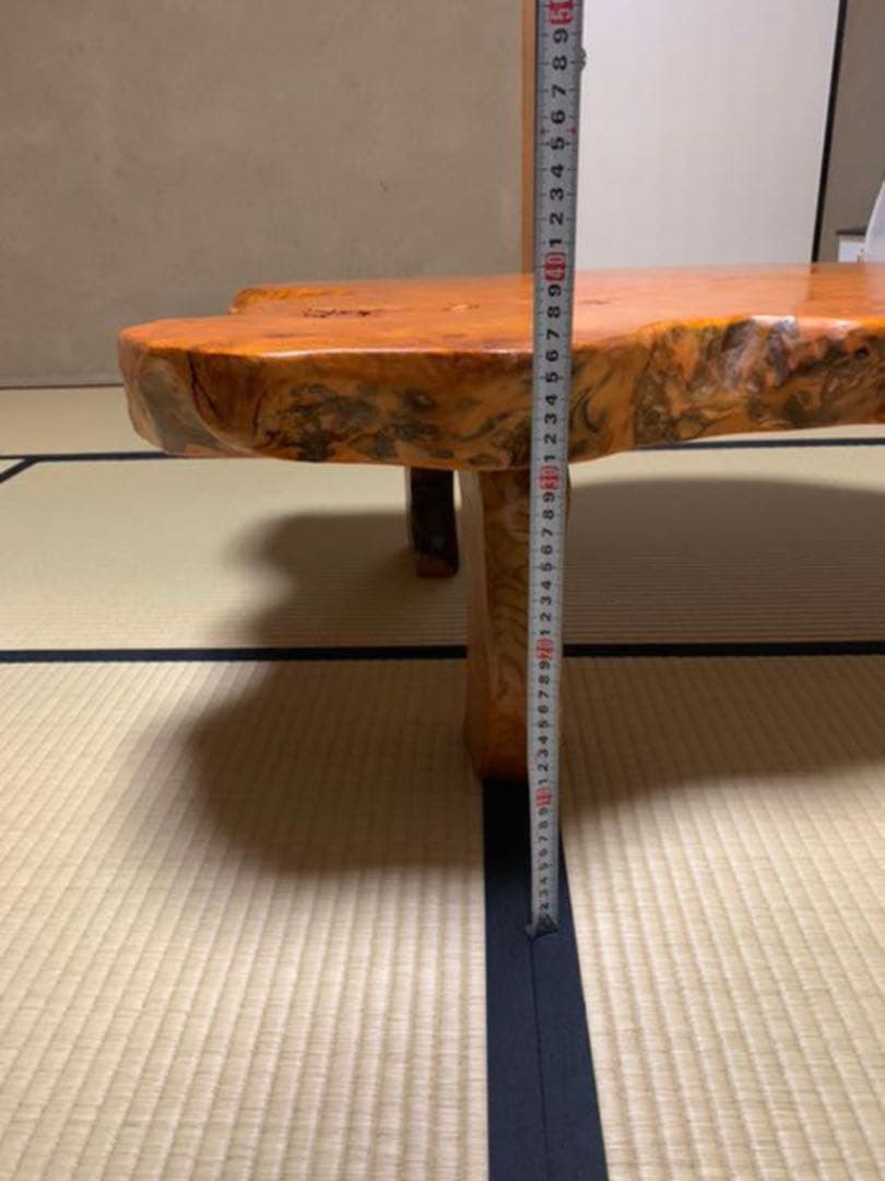 天然木　無垢　欅のテーブル
