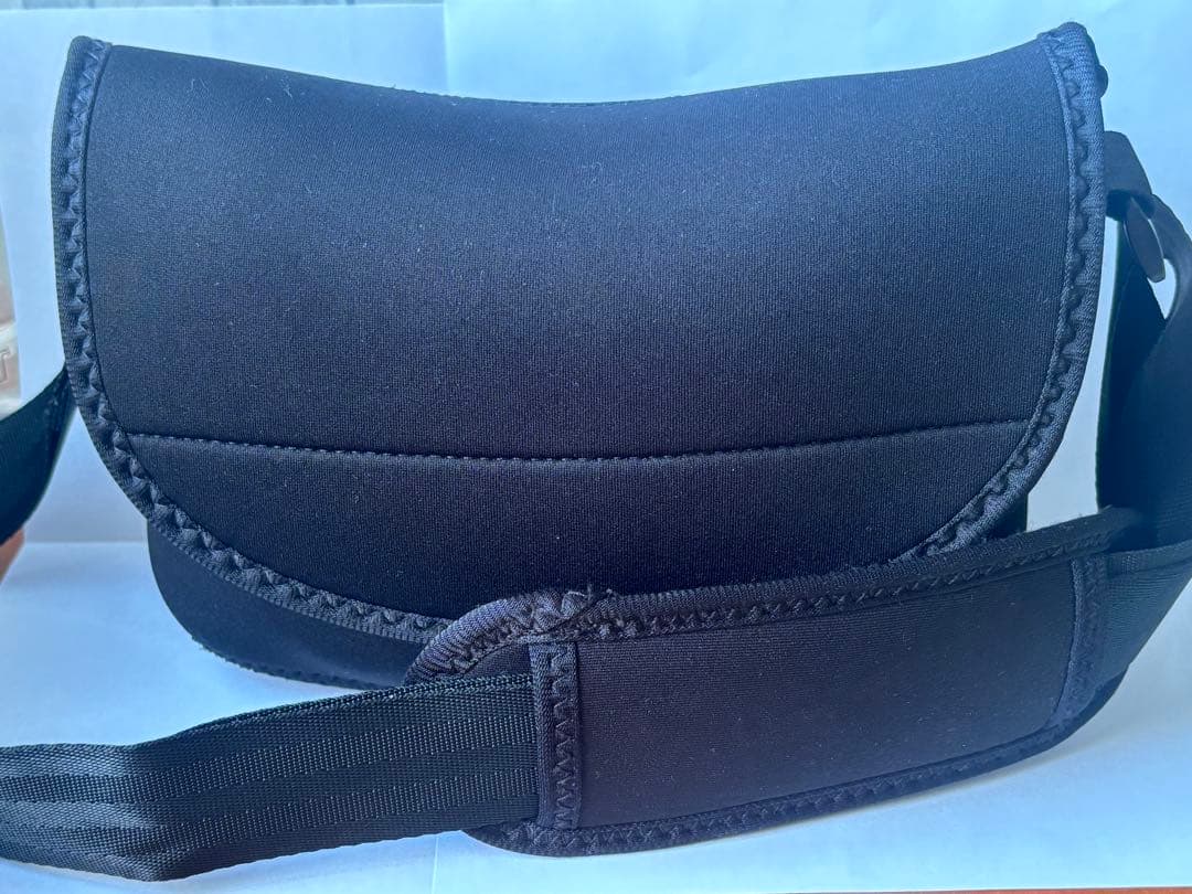 Canon EOS M100 ミラーレス一眼レフカメラ 中古 ダブルズームキット