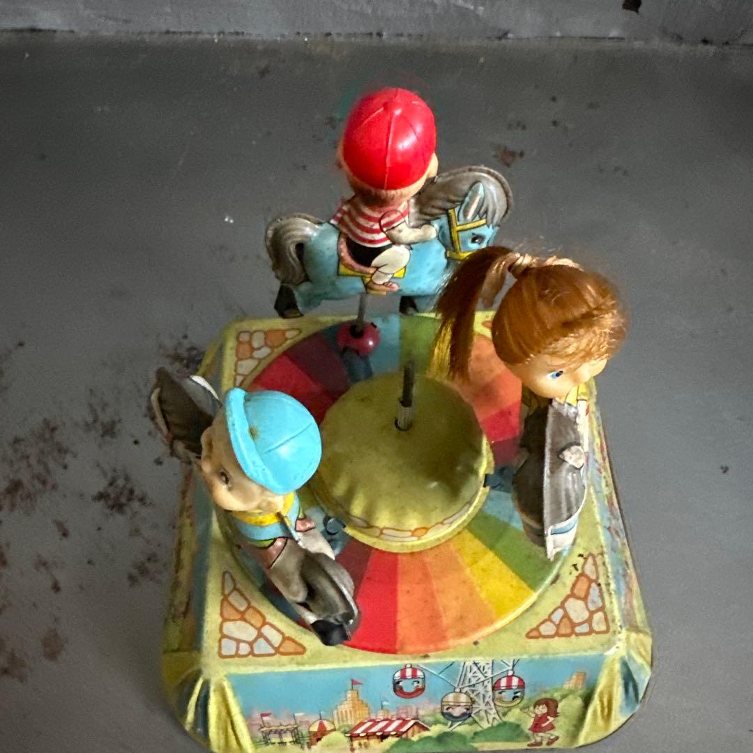 アンティーク ブリキメリーゴーランド カラフル