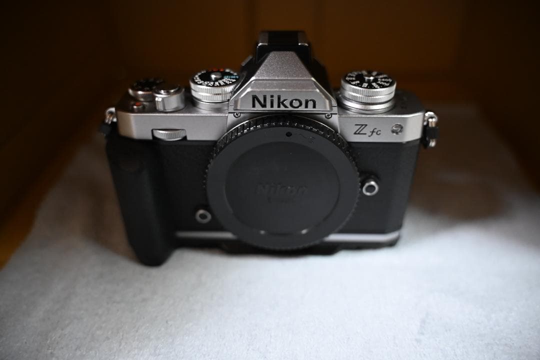 Nikon Z fcメーカーメンテ済 外装・上部ダイヤル交換済 バッテリー3個付