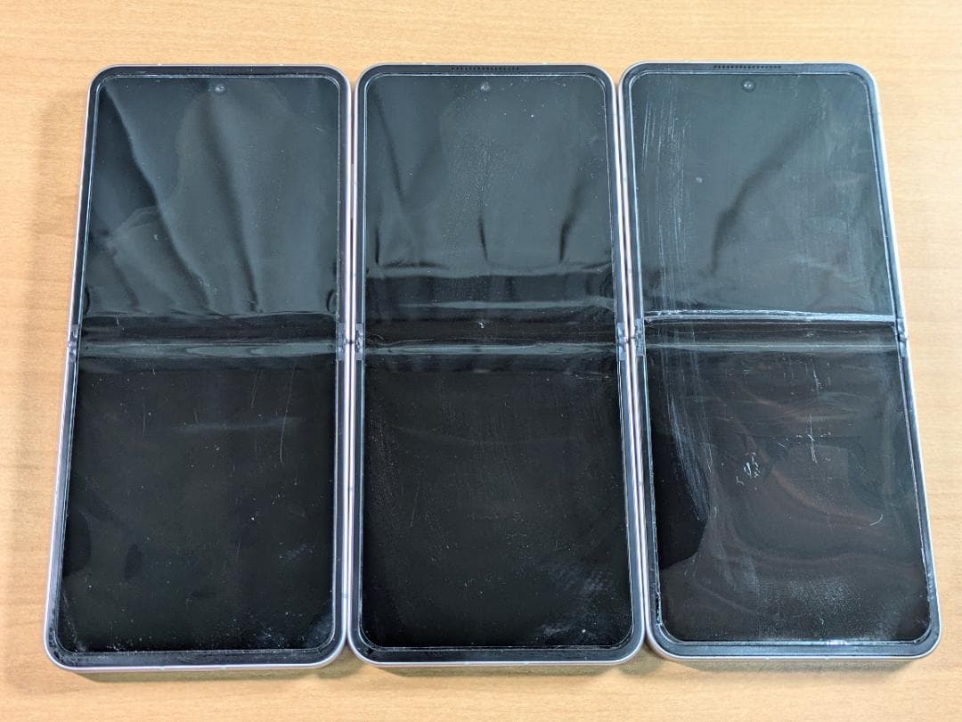 011200A ZTE Libero Flip A304ZT ジャンク３台